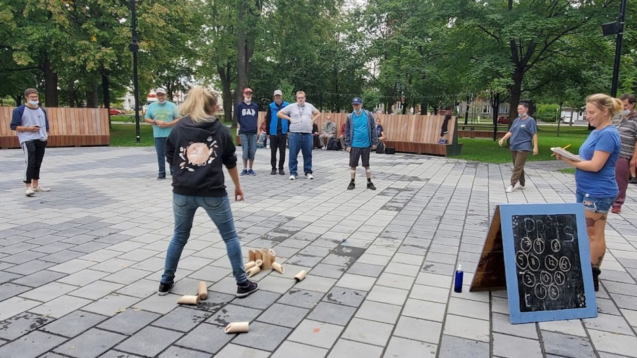 Un club de Mölkky tous les lundis à la place Sainte-Cécile