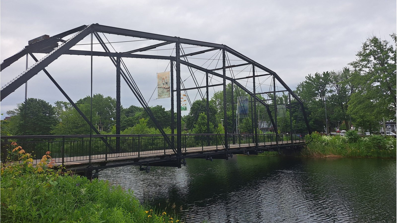 C'est sur ce pont que des individus ont été aperçus en train de l'escalader au cours des dernières semaines