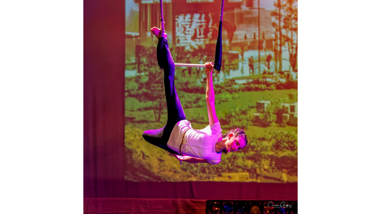 Un spectacle de cirque spatial pour les élèves de l'école Brind'Amour