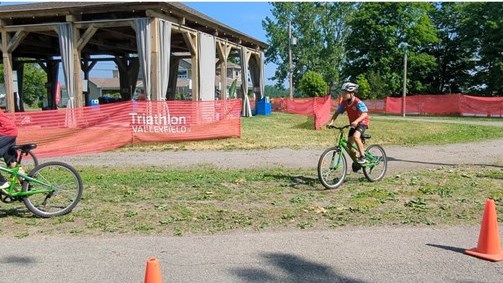 Le triathlon scolaire bat son plein au parc régional des Îles-de-Saint-Timothée
