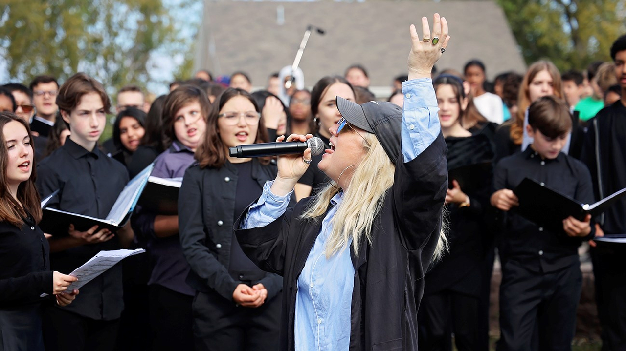 More than 700 local students kick off the Journées de la culture in music