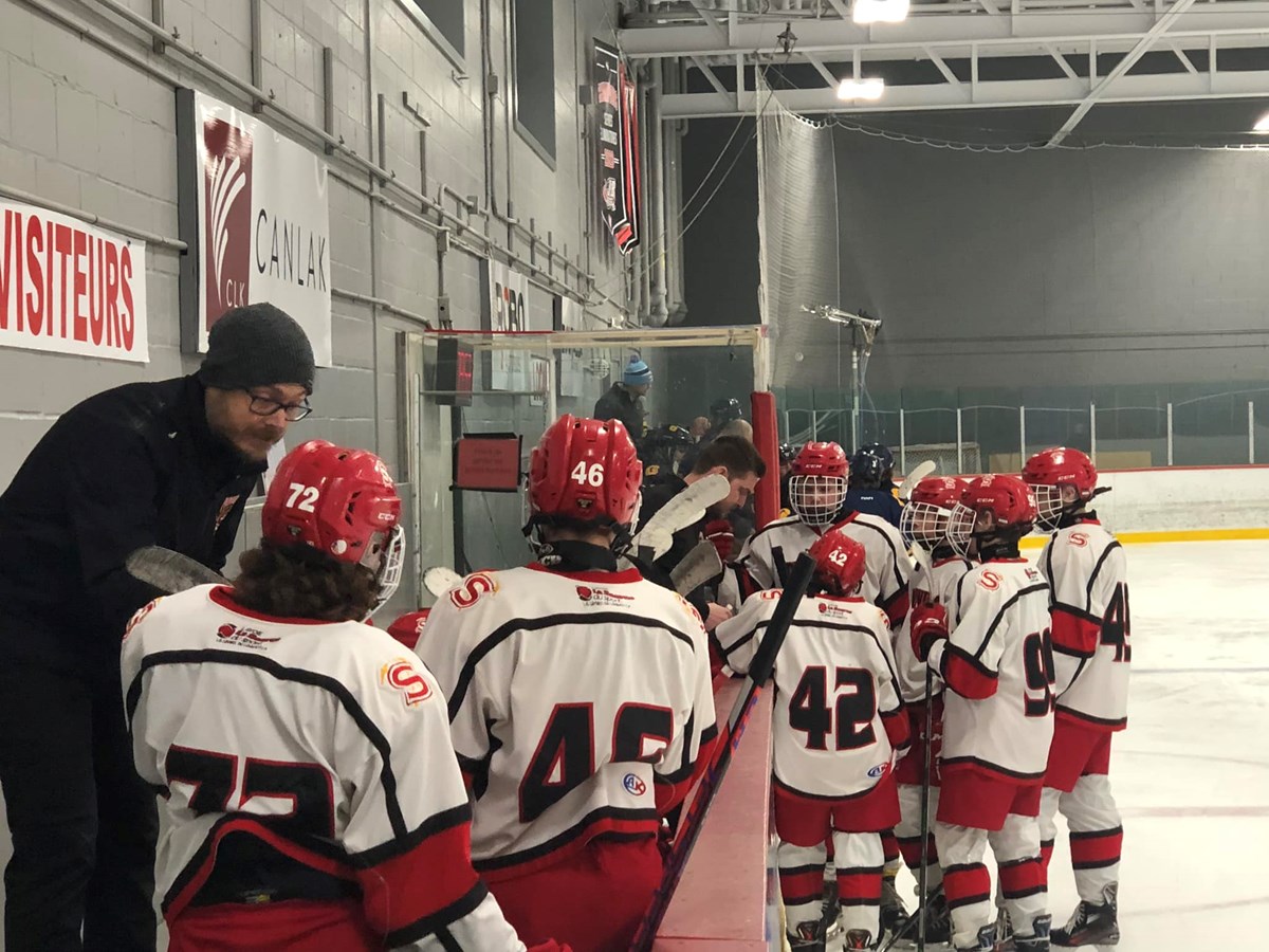 Tournoi de Victoriaville: une belle performance des Pionniers M14 