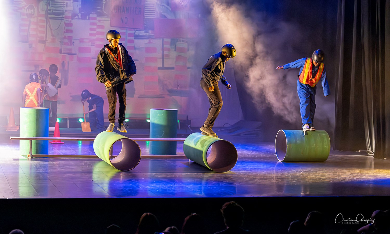 Festi-Cirque 2024: Retour en images sur le spectacle de l'école Harwood