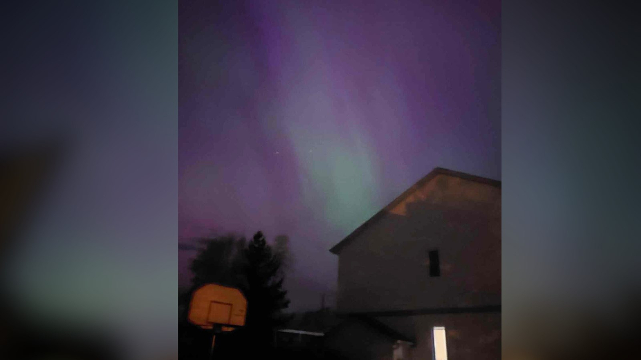 Des aurores boréales éclairent le ciel de Vaudreuil-Soulanges