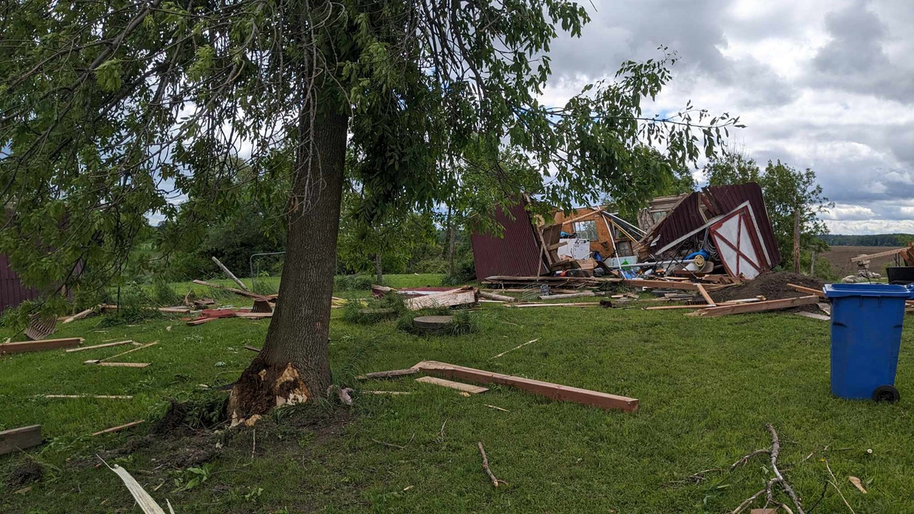 En images : un paysage désolant au lendemain de la tornade