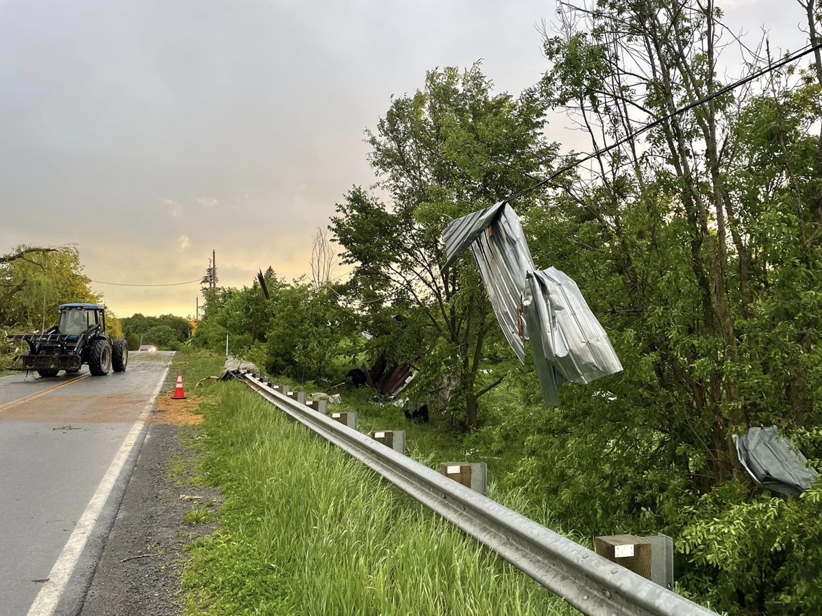 En images : un paysage désolant au lendemain de la tornade