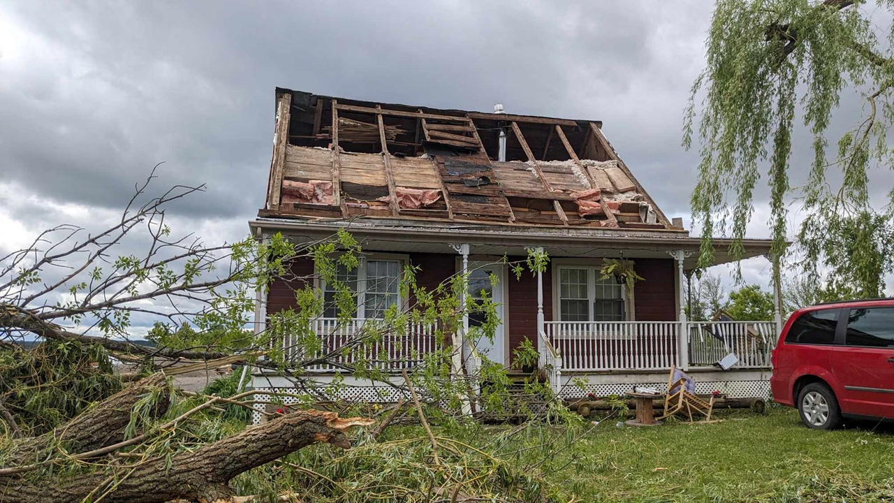En images : un paysage désolant au lendemain de la tornade