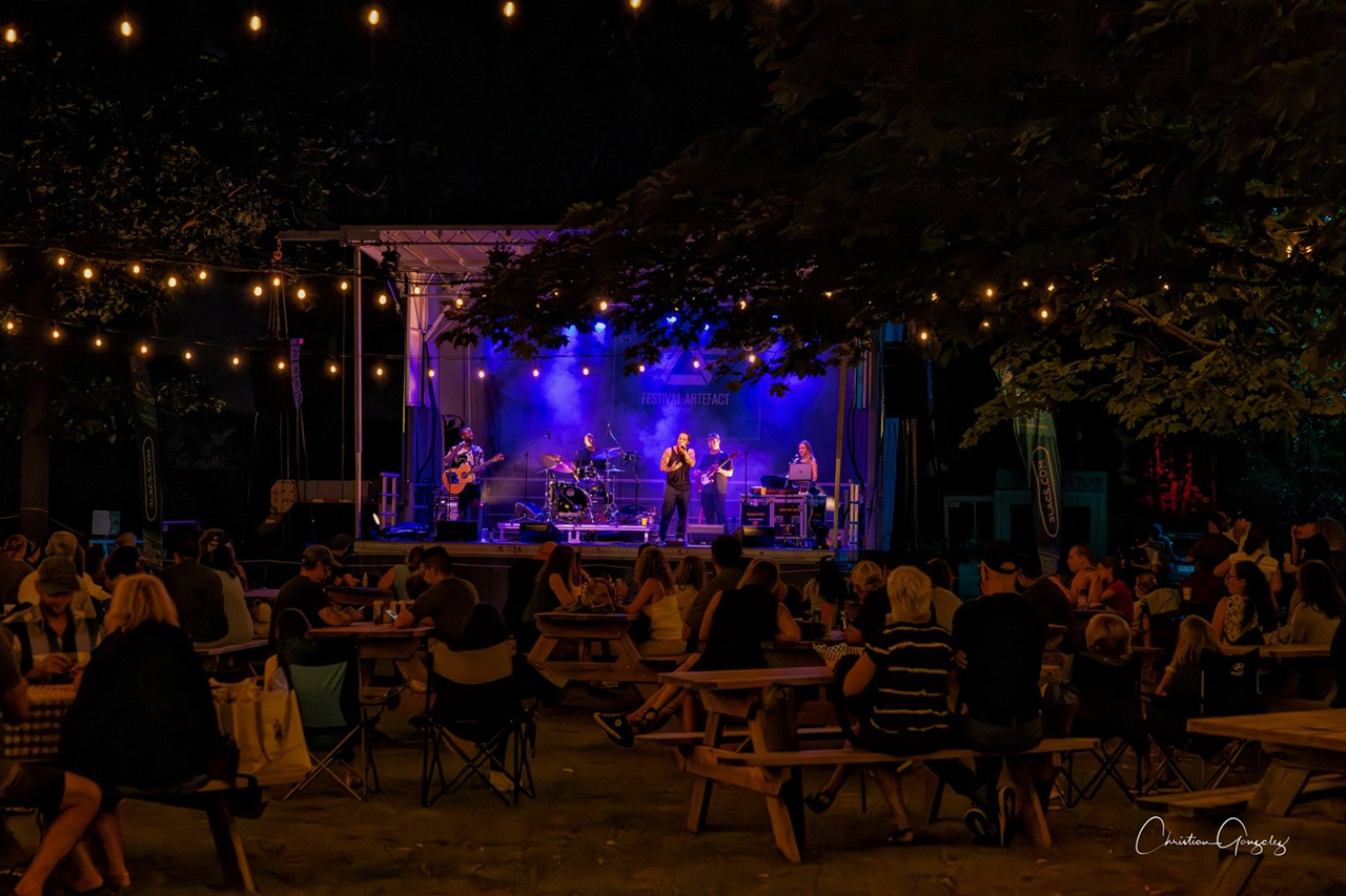 Une première soirée réussie pour le Festival Artefact