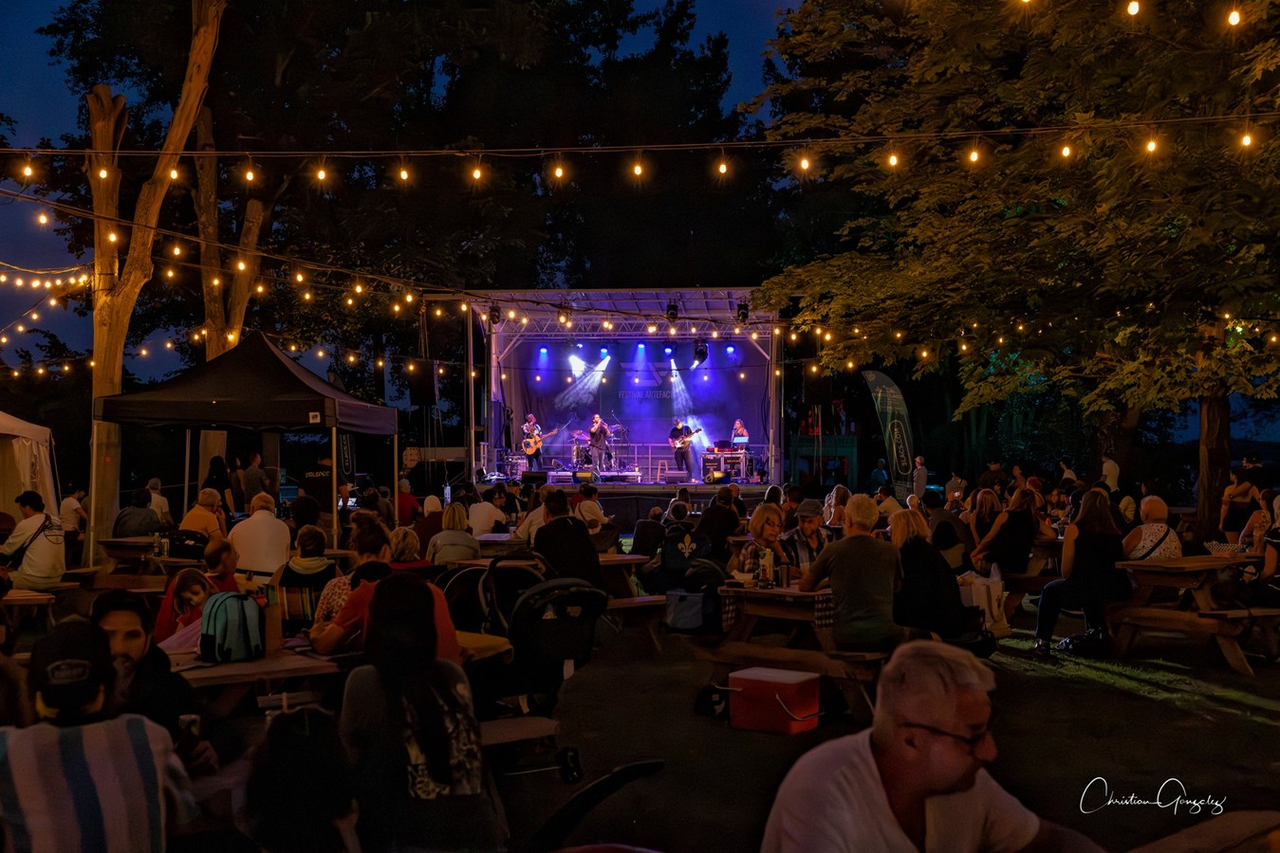 Une première soirée réussie pour le Festival Artefact