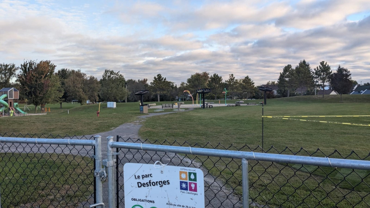 Un module de jeux pour les 18 mois à 5 ans installé au parc Henri-Paul Desforges