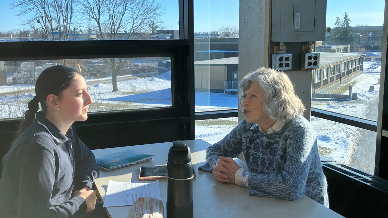 A bridge between generations: Cité-des-Jeunes students give voice to seniors