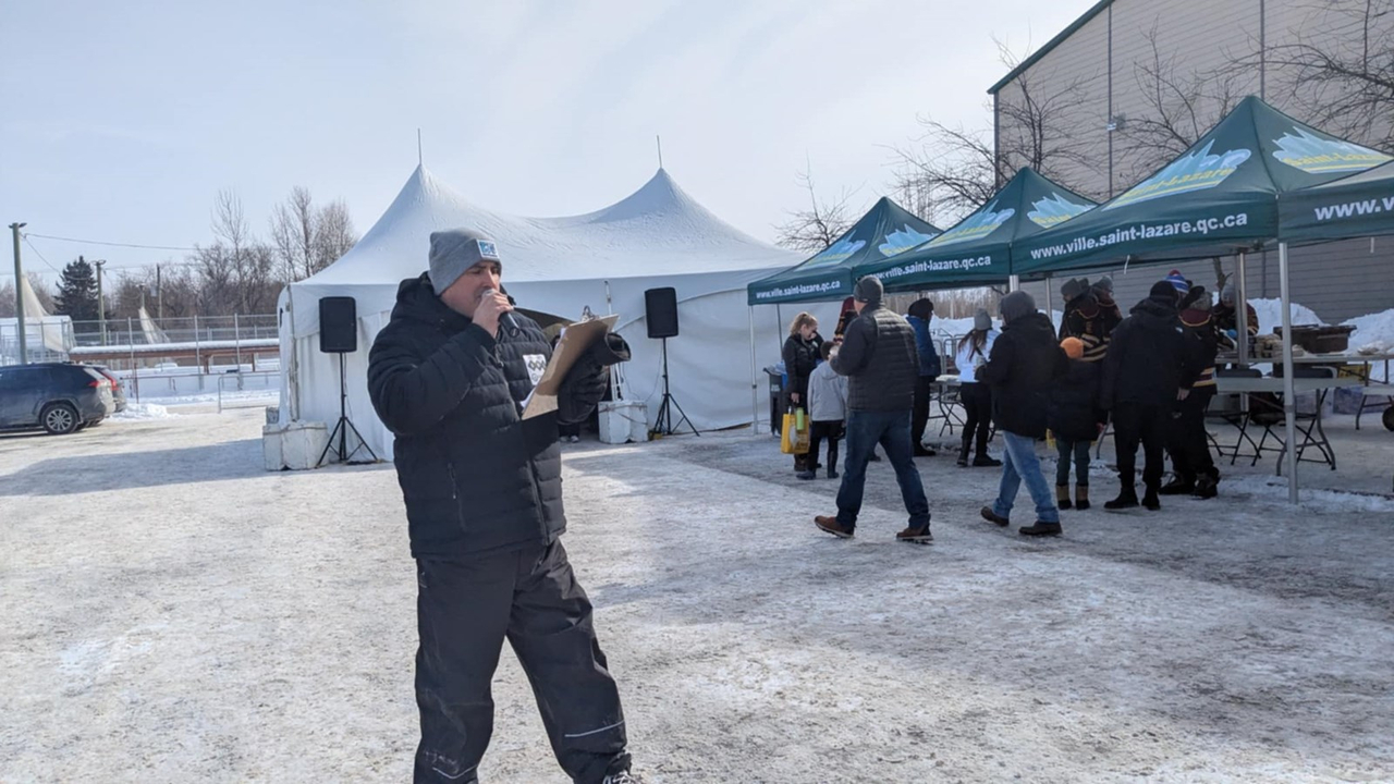 Retour en images sur la visite des Anciens Canadiens à Saint-Lazare ce samedi