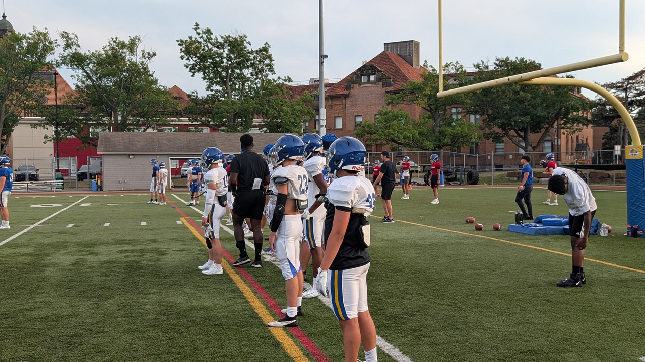 Football Collégial : Les Islanders de John Abbott prêts pour Sherbrooke