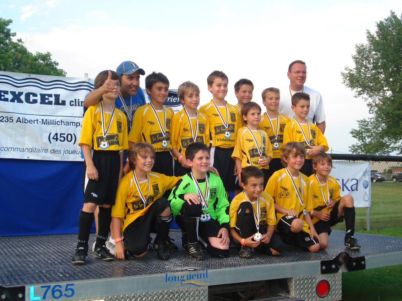 Nico Zurfluh, Dean Pirolli, Dwayne Pirolli, Zackary Grimard. Olivier Roy, Marc-Étienne Bouchard, Gabriel Cyr-Dandurand, Samuel Michaud, Benjamin Lavallée, Dominic Lavallée, Marc-André Shaw, Raphaël Brossard, Nicola Beauclair, Benjamin Authier et Nicolas Forte.(Photo: Courtoisie)