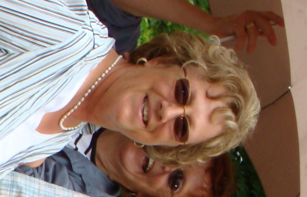 Renée Legendre est décédée en septembre 2011 à Malte suite à un accident de la route.