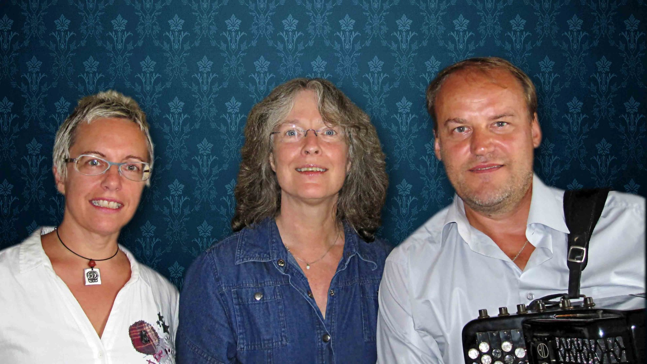Le trio propose un concert rempli d'émotions.