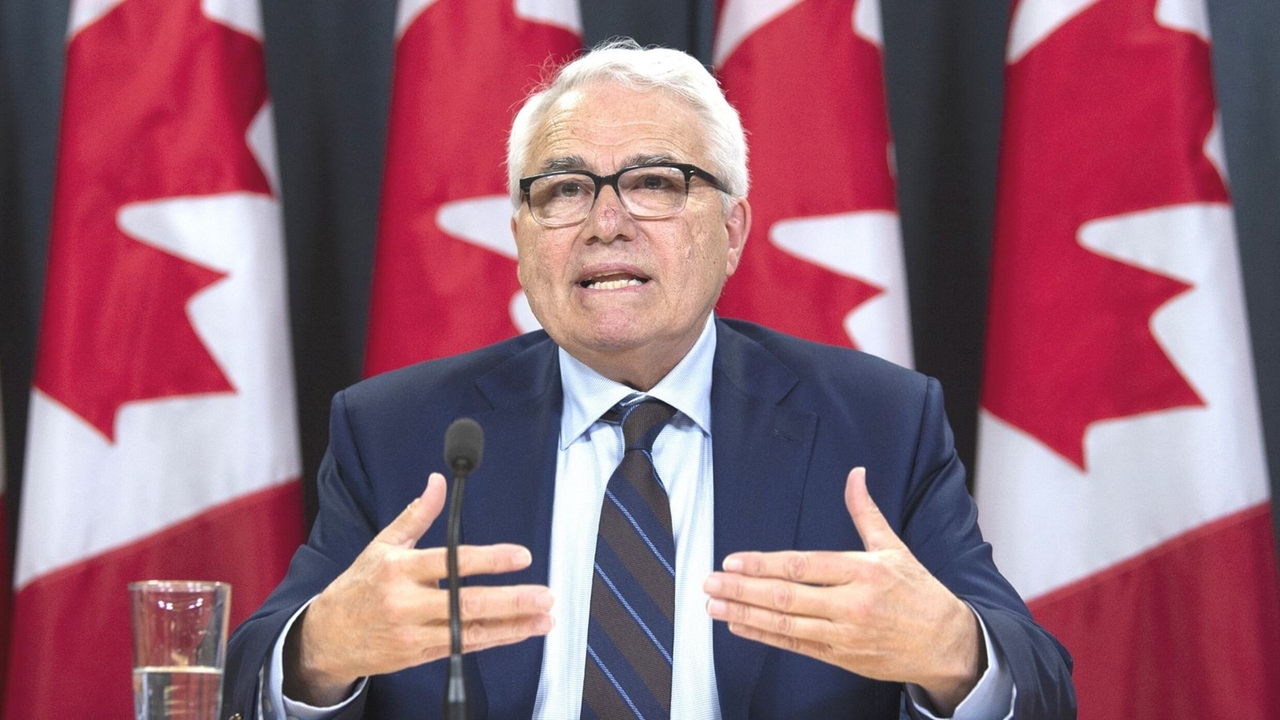 Le commissaire aux langues officielles, Raymond Théberge.