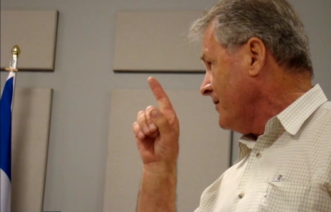 Jean Jacob, lors de la plus récente rencontre du conseil de la MRC de Pierre-De Saurel. (Photo : Archives)