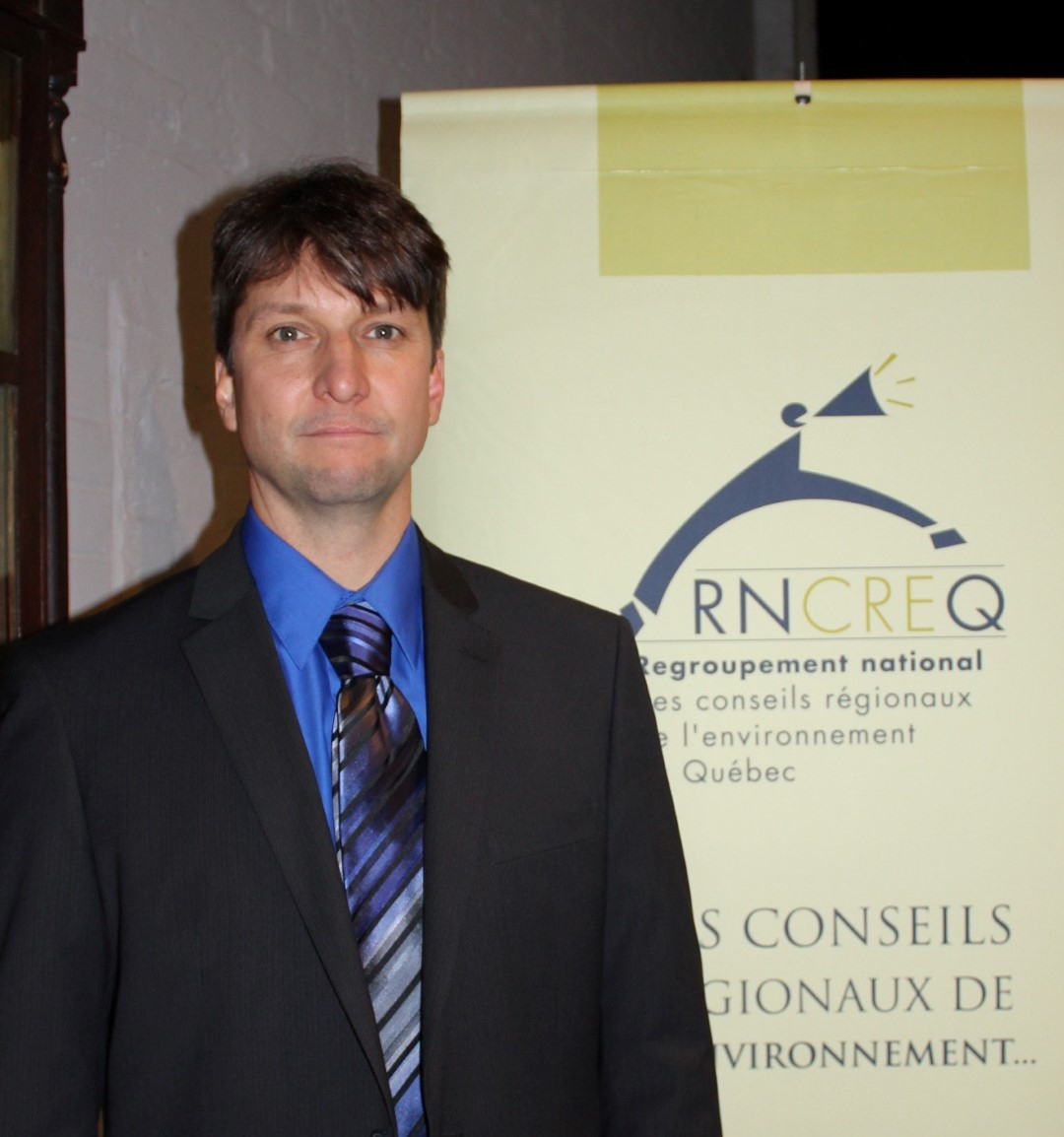 Le directeur général du Regroupement national des conseils régionaux de l'environnement du Québec (RNCREQ), Philippe Bourke, déclare que le premier forum québécois sur l'énergie est une réussite.