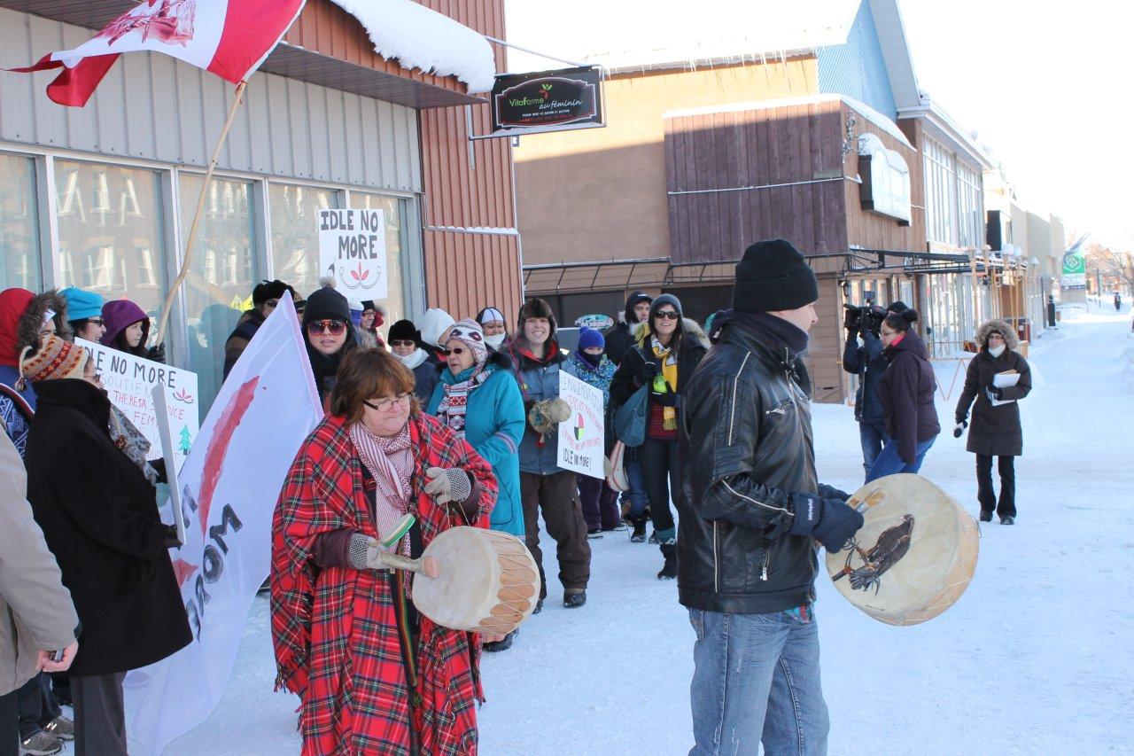 Le mouvement Idle No More prend de l'ampleur au Québec, comme en témoigne cette photo prise au Lac St-Jean tout récemment.