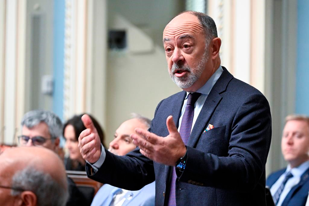 Projet de loi en santé: le ministre Dubé prêt à retirer un amendement controversé