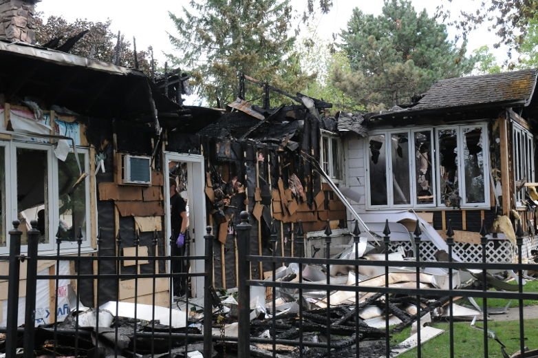 Un feu de «patates frites» ravage une maison de Rosemère