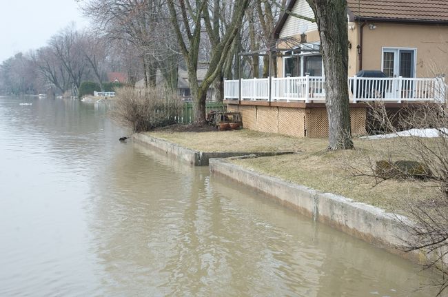 Le débit de la rivière des Milles Îles a beaucoup augmenté ces derniers jours à Bois-des-Filion.