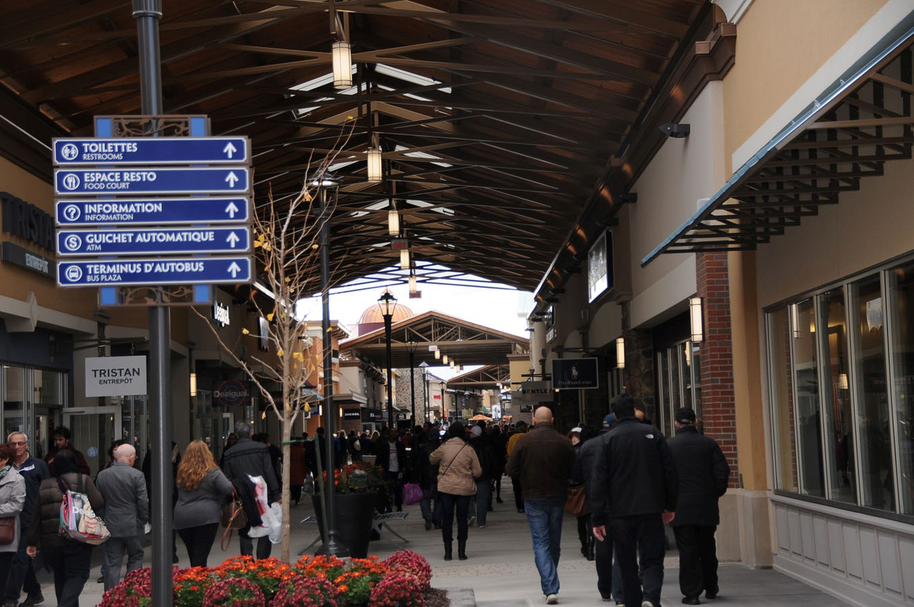 Les Premium Outlets Montréal ouvrent leurs portes