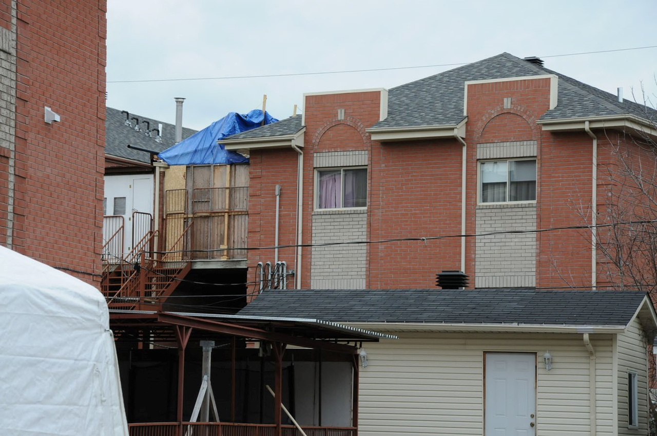 Boisbriand forcée d'encadrer les " cabanes " juives sur tout son territoire 