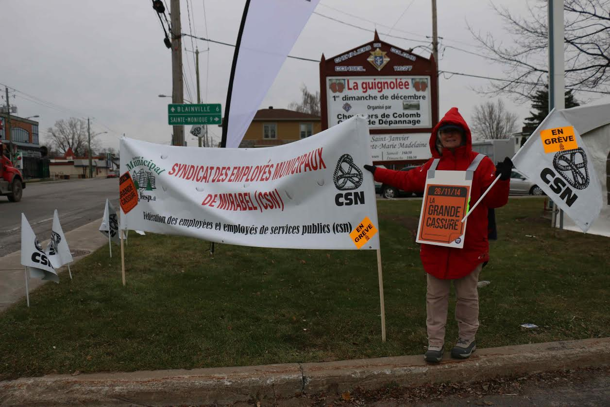 Des manifestants à Mirabel.