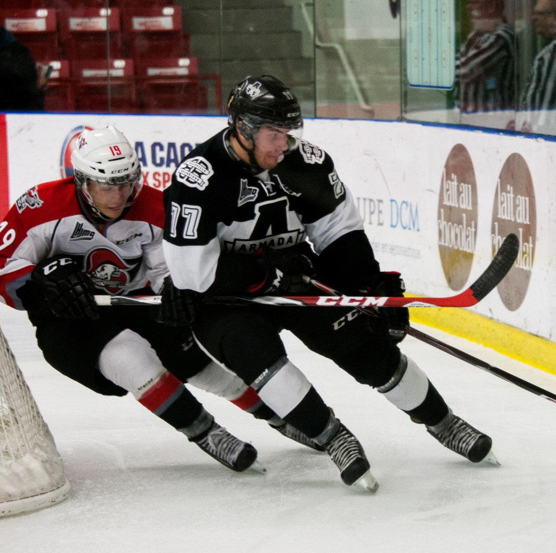 L'Armada trébuche contre les Voltigeurs