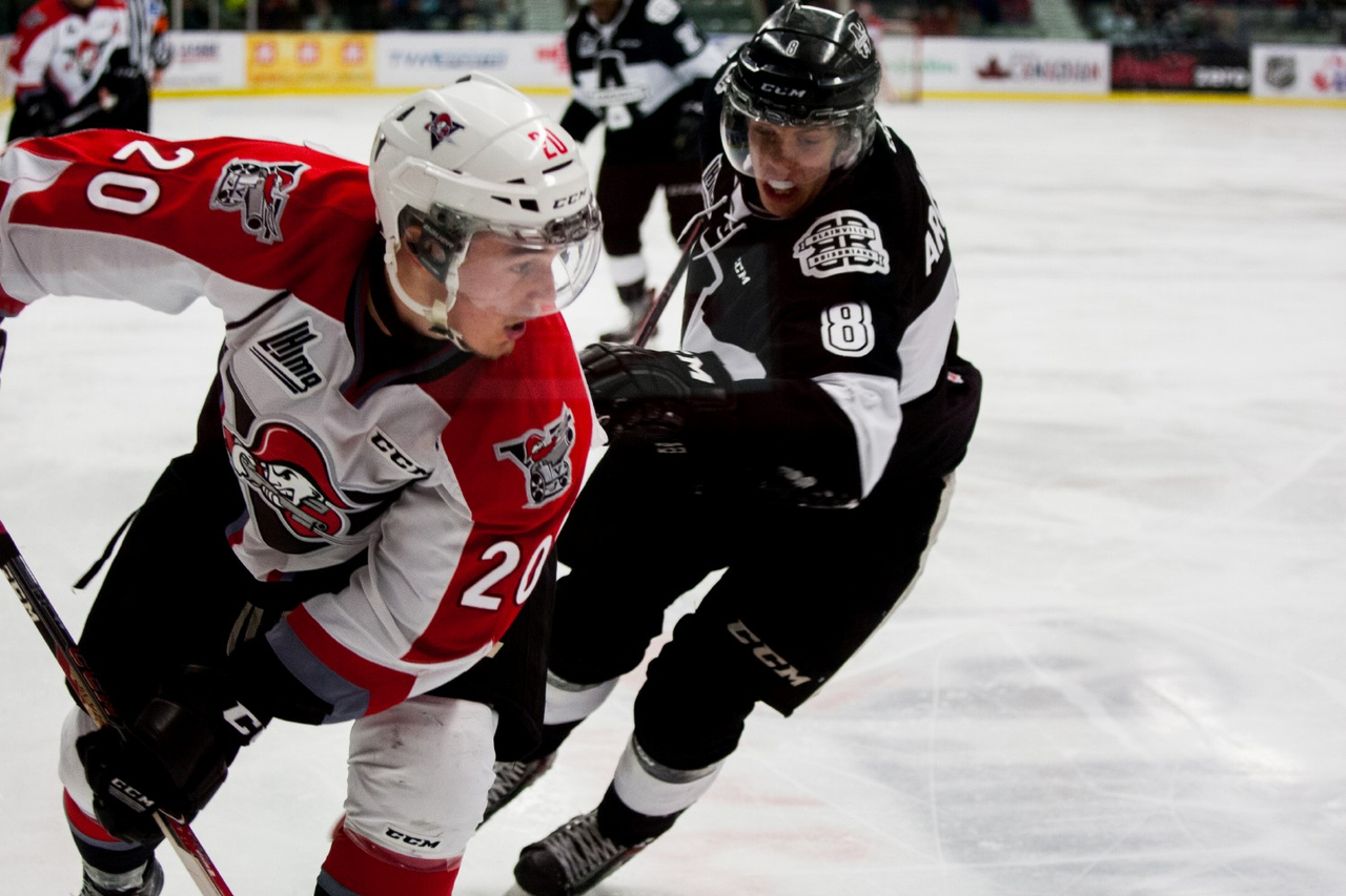 L'Armada trébuche contre les Voltigeurs