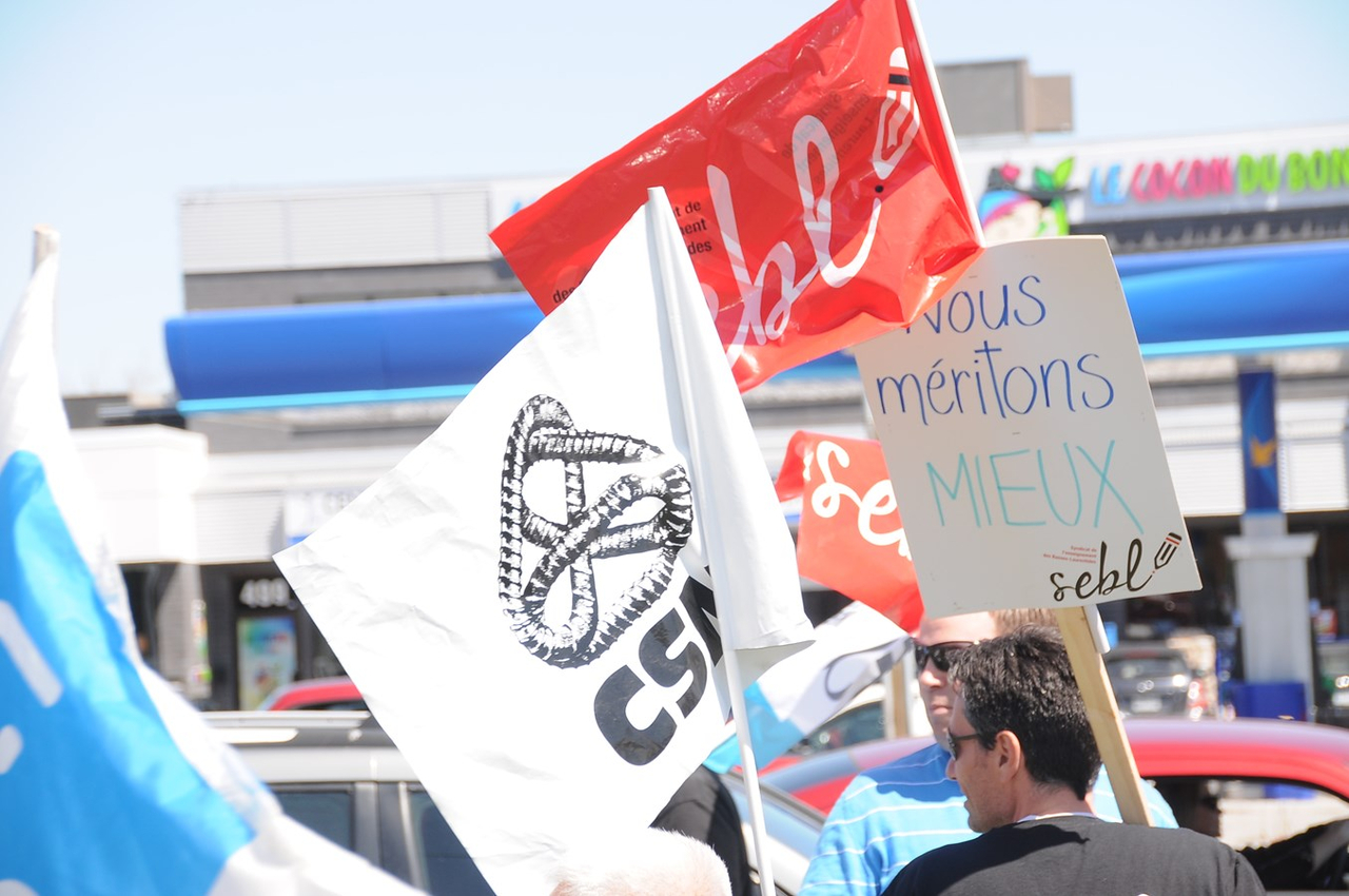 Le personnel de l'hôpital Saint-Eustache proteste