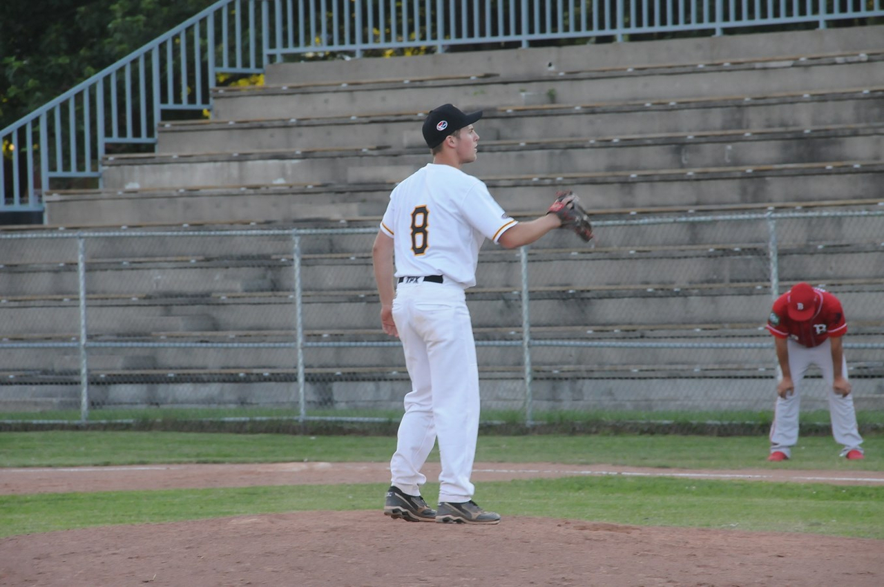 Les Bisons jouent le même tour aux Pirates
