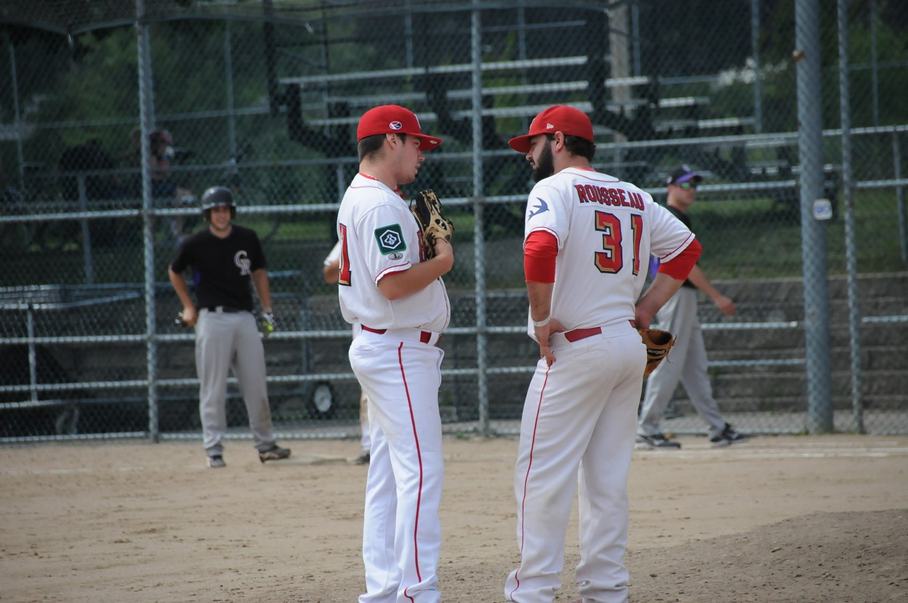 Les Bisons trop forts contre Coaticook