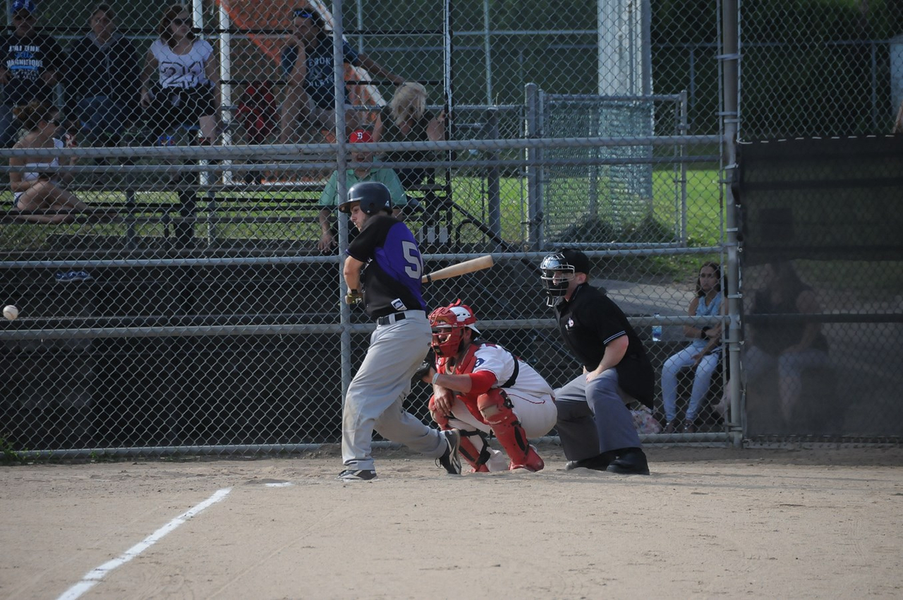Les Bisons trop forts contre Coaticook