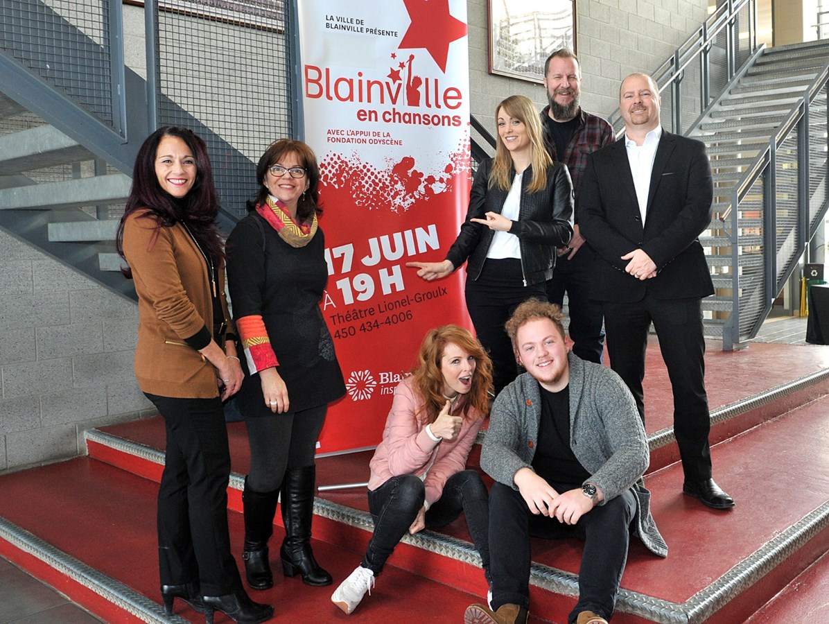 Marie-Claude Collin (conseillère municipale et présidente de la Commission de la culture), Marie-Claude Cossette (directrice générale du diffuseur Odyscène), France D’Amour (collaboratrice), William Monette (ancien finaliste), Andréanne A. Malette (collaboratrice), Hugo Arsenault (propriétaire du Centre musical de Blainville) et Jonathan Laflamme (directeur adjoint – école secondaire Henri-Dunant).

 