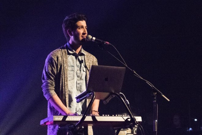 Erwan Cosnuau Polewska du Collège Lionel-Groulx remporte la finale régionale de Cégeps en spectacle