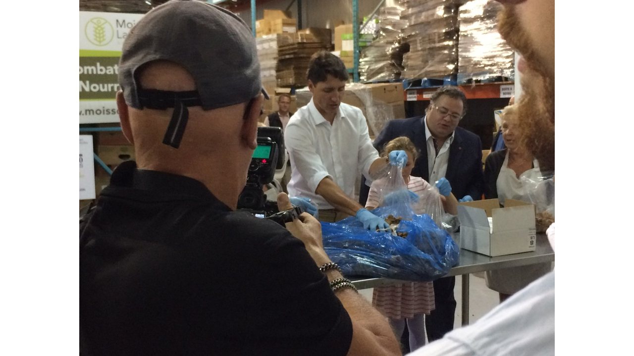 Le premier ministre Justin Trudeau visite Moisson Laurentides
