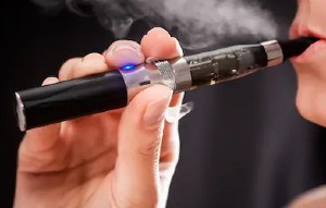 Un premier cas de maladie pulmonaire sévère associée au  vapotage détectée au Québec