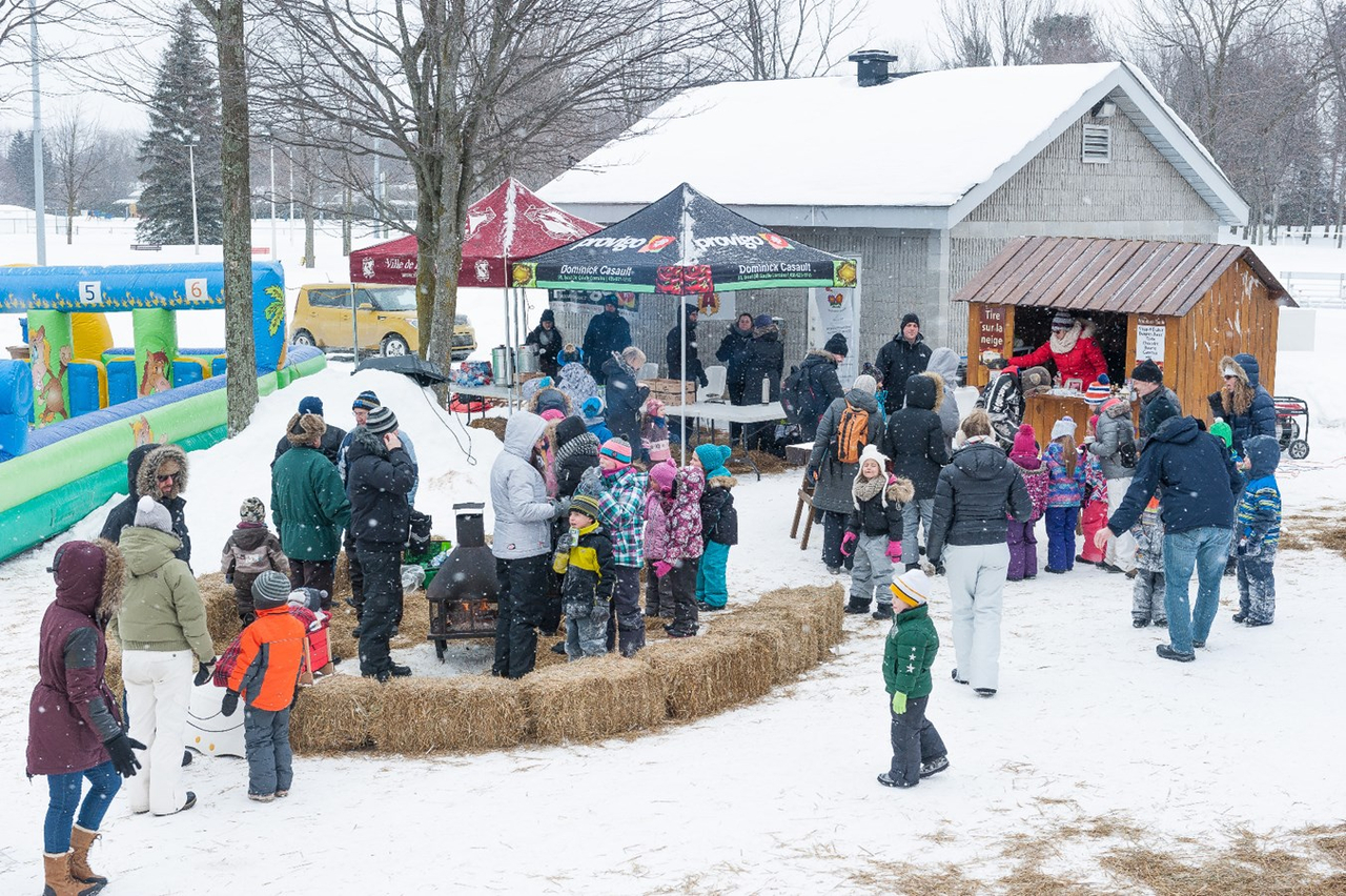 Une Fête des Neiges sous le signe du cirque à Lorraine