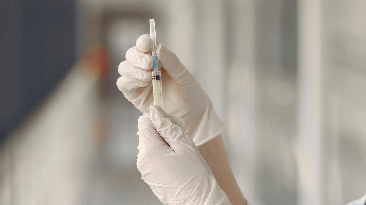 La vaccination s’ouvre maintenant aux personnes de 70 ans et plus