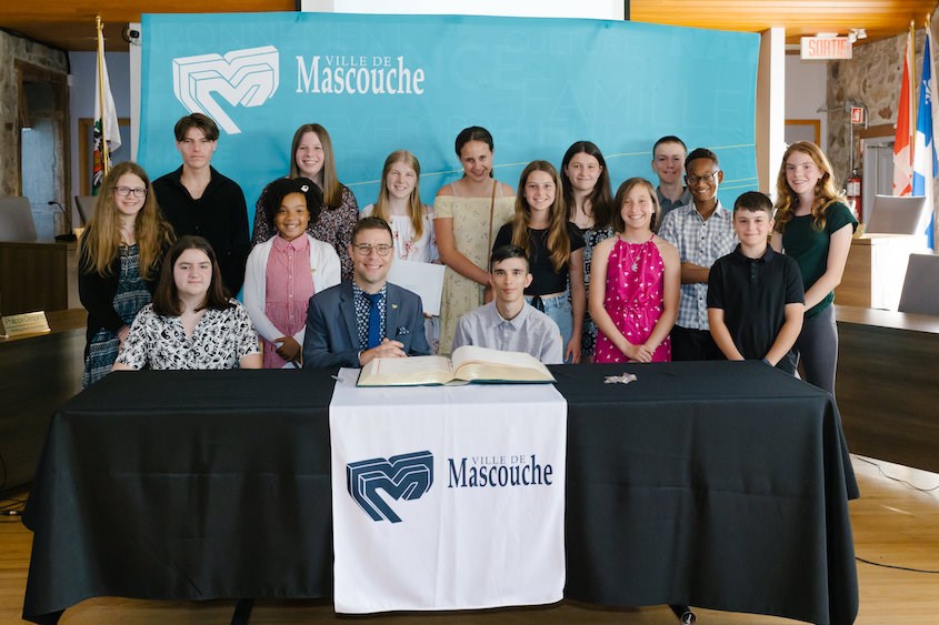 15 jeunes récompensés d'une bourse d’engagement de la Ville de Mascouche   