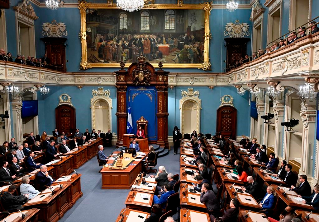 Toujours plus de femmes en politique au Québec