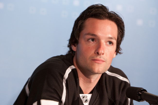 Les Maple Leafs de Toronto auraient démontré de l'intérêt pour le gardien de but lavallois Jonathan Bernier.