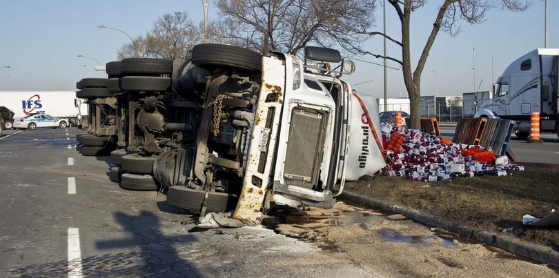 Des boissons gazeuses bloquent le boulevard Industriel