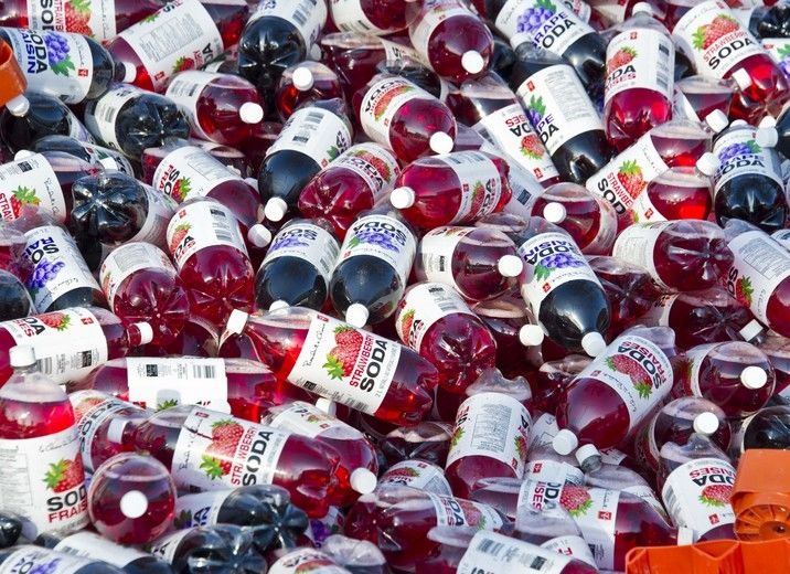 Des boissons gazeuses bloquent le boulevard Industriel