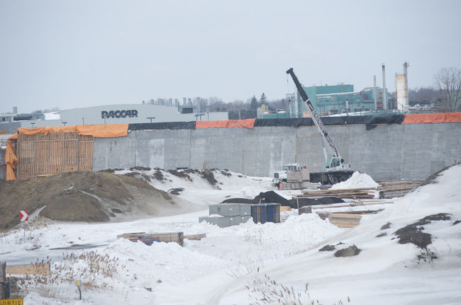 Il faudra attendre encore deux ans avant de voir la conclusion des travaux à l’échangeur 15 et 640. De plus Québec confirme des dépassements de coûts de 95 M$.