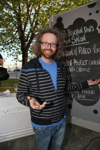 L'humoriste François Bellefeuille sera de passage à la salle André-Mathieu lors de son premiere one-man show.