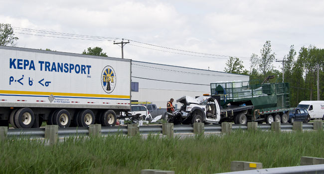 Un accident paralyse l'A-440 en direction ouest